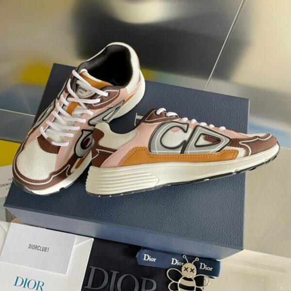 Dior Sneaker - Image 2