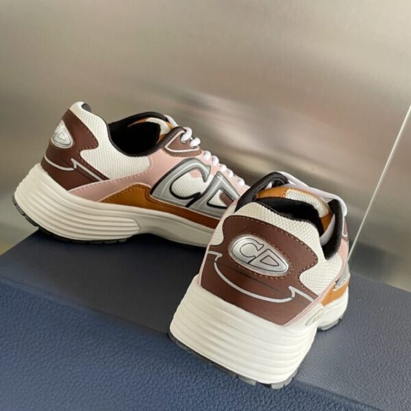 Dior Sneaker - Image 3
