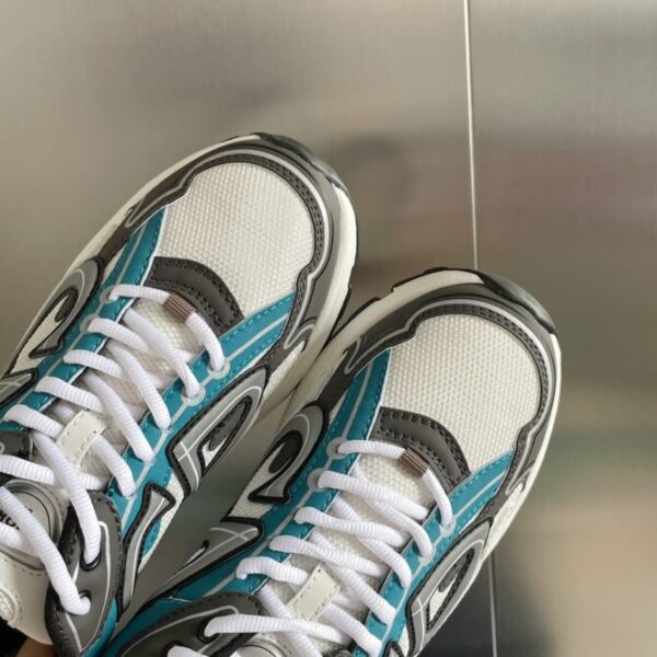 Dior Sneaker - Image 5