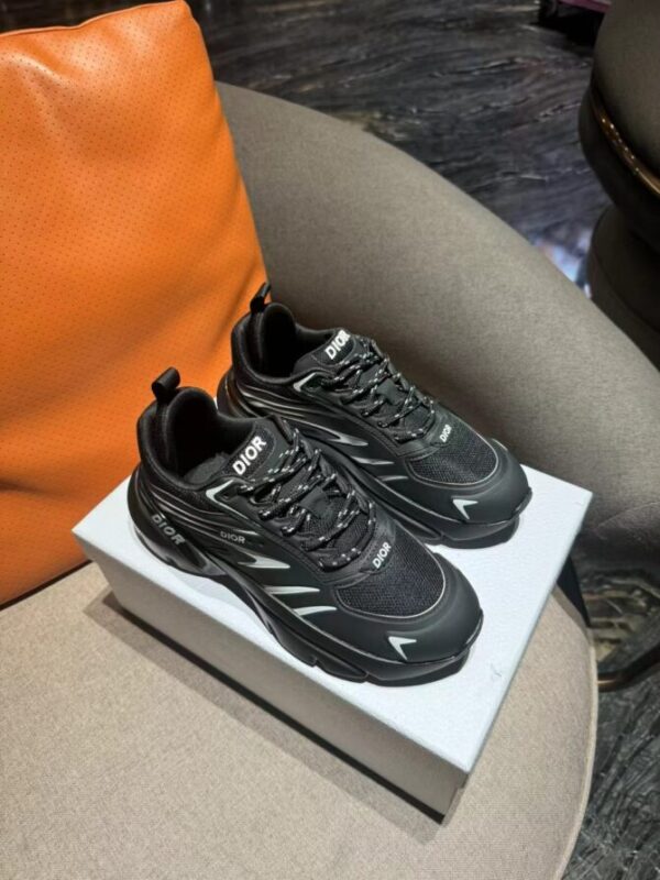 Dior Sneaker - Image 7