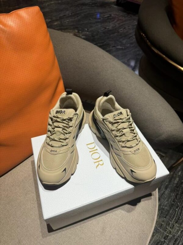 Dior Sneaker - Image 2