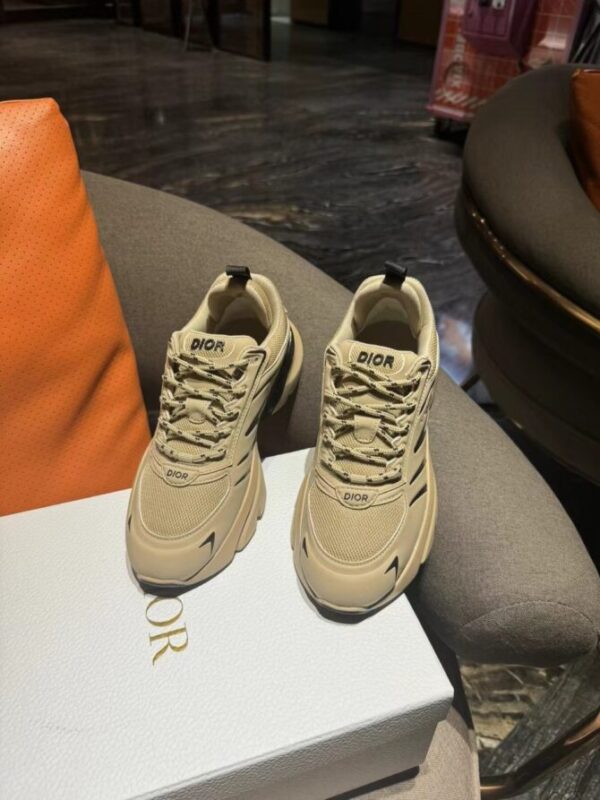 Dior Sneaker - Image 7