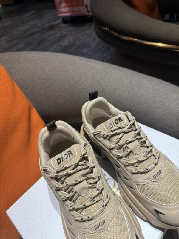 Dior Sneaker - Image 5
