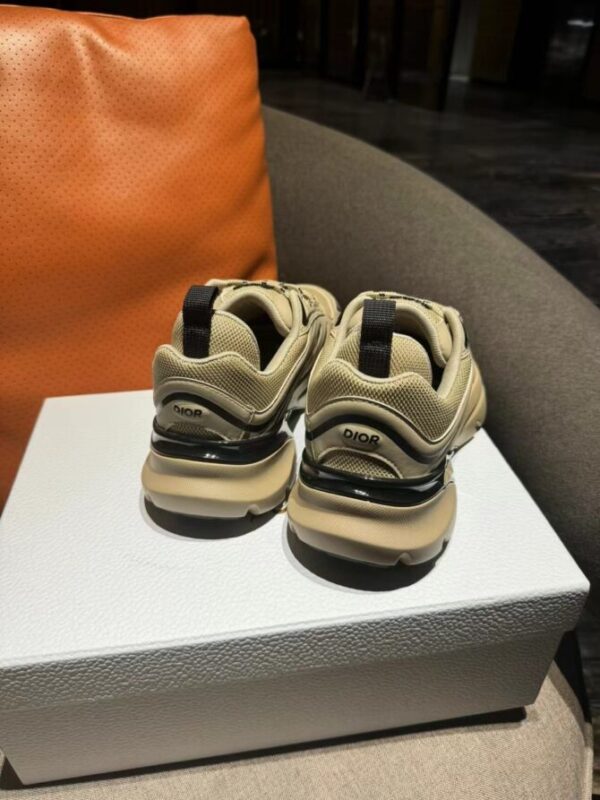 Dior Sneaker - Image 3