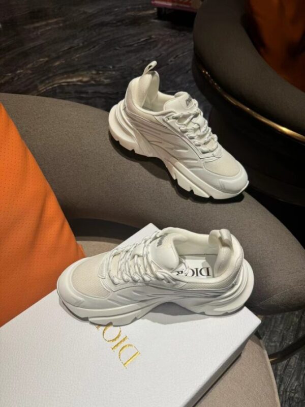 Dior Sneaker - Image 7