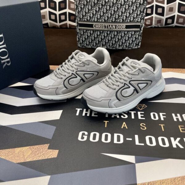 Dior Sneaker