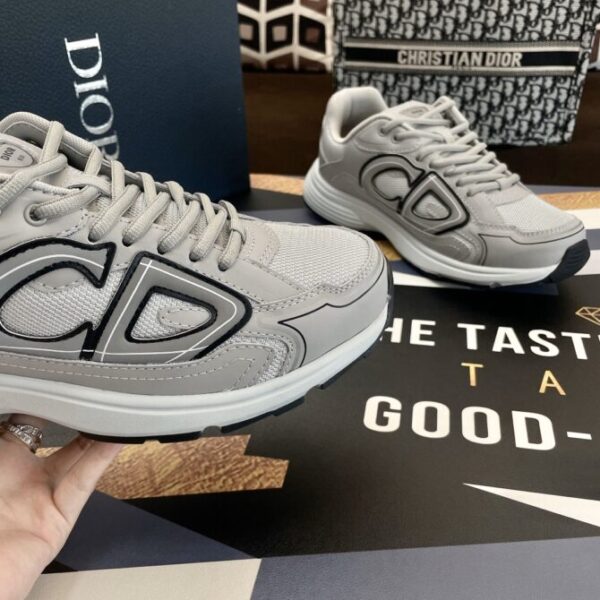 Dior Sneaker - Image 6