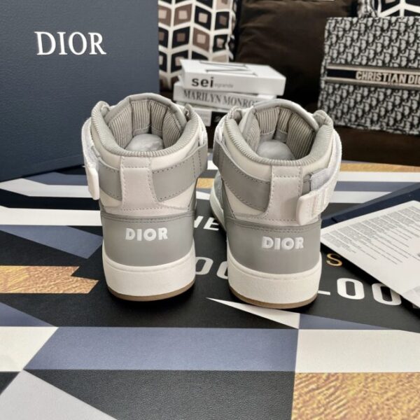 Dior Sneaker - Image 3