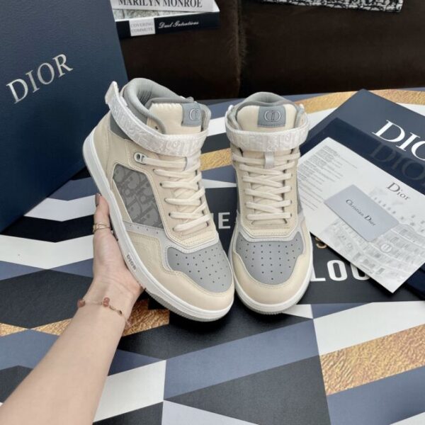 Dior Sneaker - Image 8