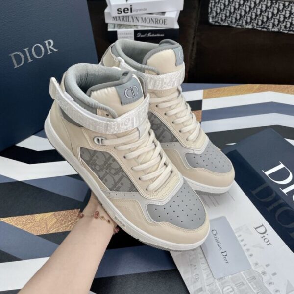 Dior Sneaker - Image 7