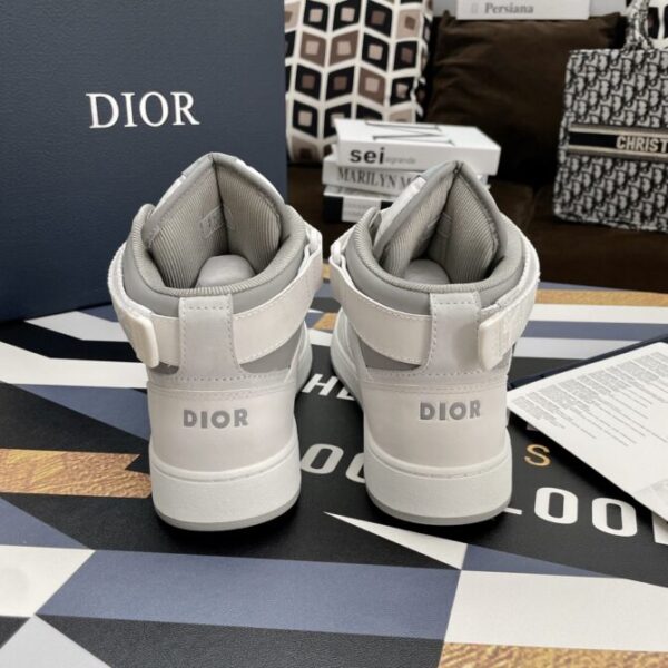 Dior Sneaker - Image 4