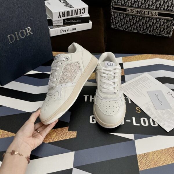 Dior Sneaker - Image 9
