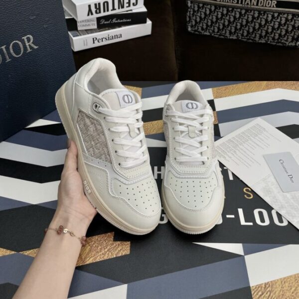 Dior Sneaker - Image 8