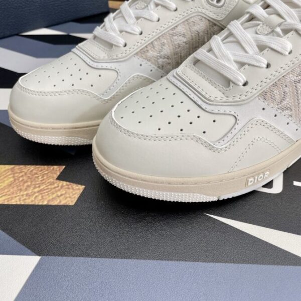 Dior Sneaker - Image 6