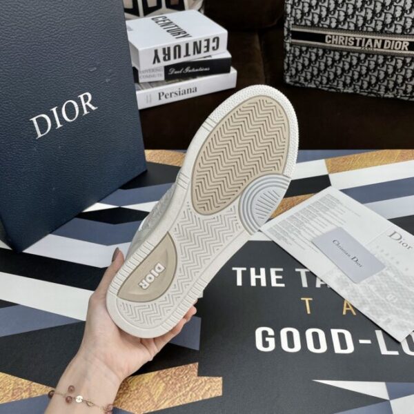 Dior Sneaker - Image 3