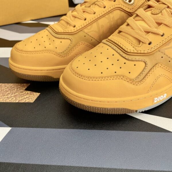 Dior Sneaker - Image 6