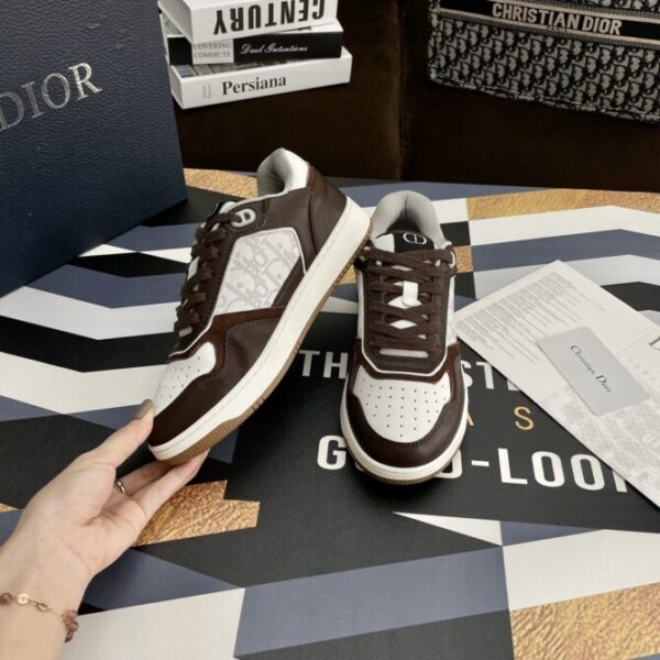 Dior Sneaker - Image 9