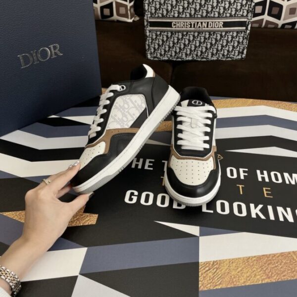 Dior Sneaker - Image 8