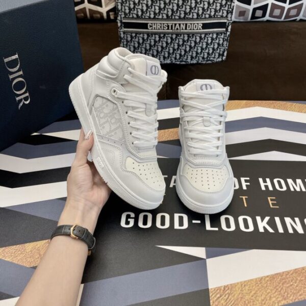 Dior Sneaker - Image 8