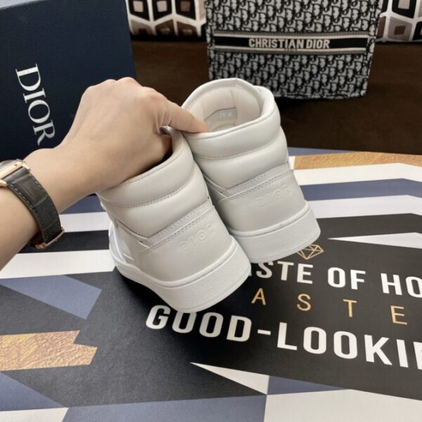 Dior Sneaker - Image 4