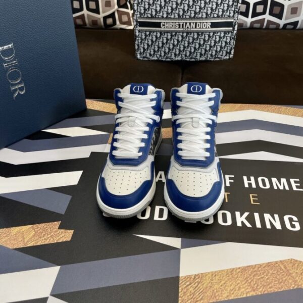 Dior Sneaker - Image 2