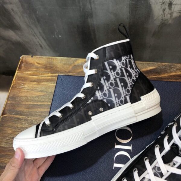 Dior Sneaker - Image 8