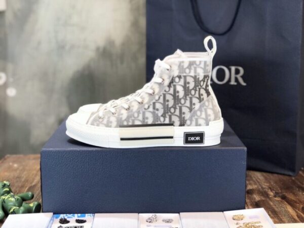 Dior Sneaker