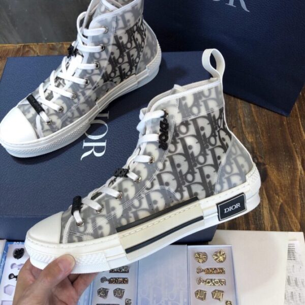 Dior Sneaker - Image 9