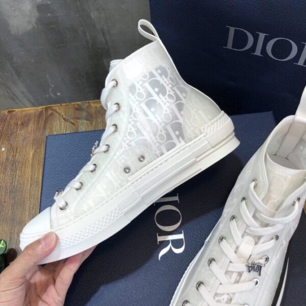 Dior Sneaker - Image 7