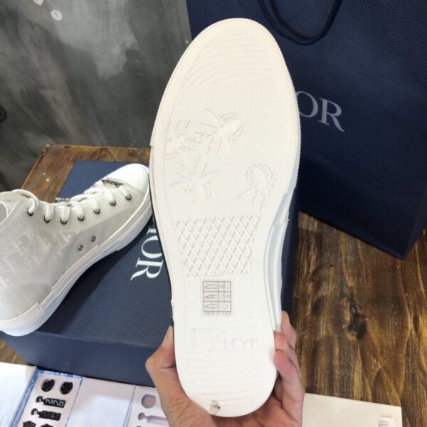 Dior Sneaker - Image 9