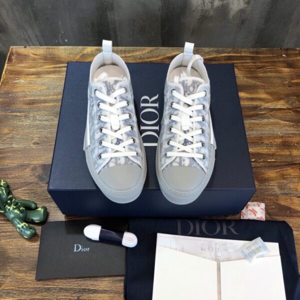 Dior Sneaker - Image 2