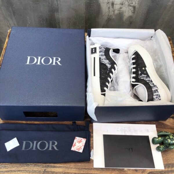 Dior Sneaker - Image 8