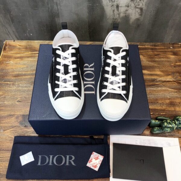 Dior Sneaker - Image 2
