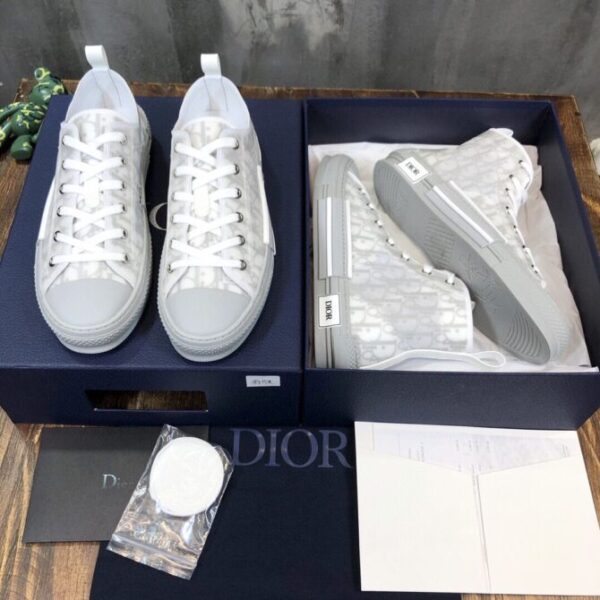 Dior Sneaker - Image 3