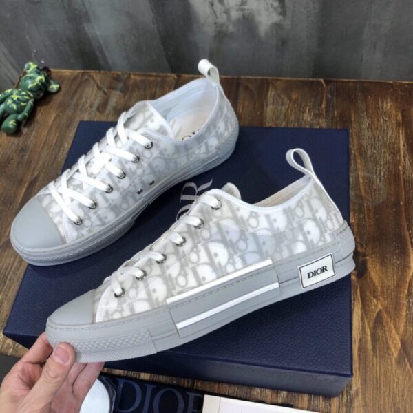 Dior Sneaker - Image 9