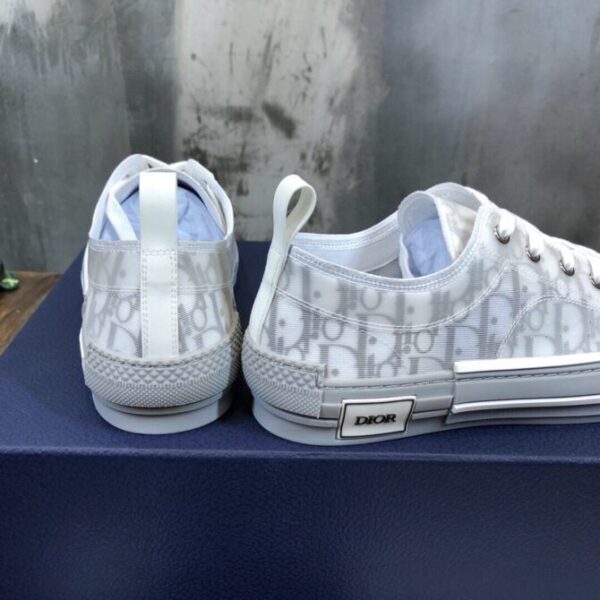 Dior Sneaker - Image 5