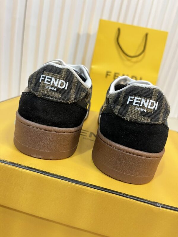Fendi Sneaker - Image 6