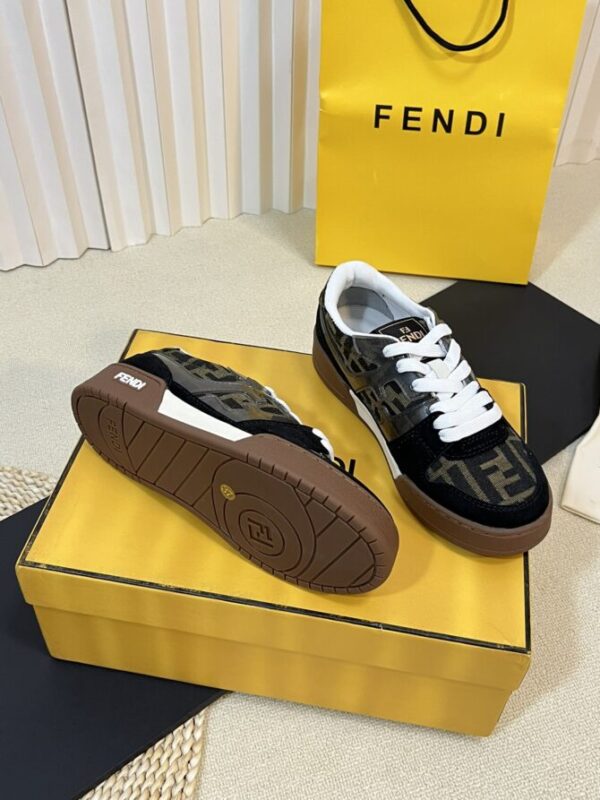 Fendi Sneaker - Image 3
