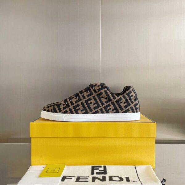 Fendi Sneaker - Image 5