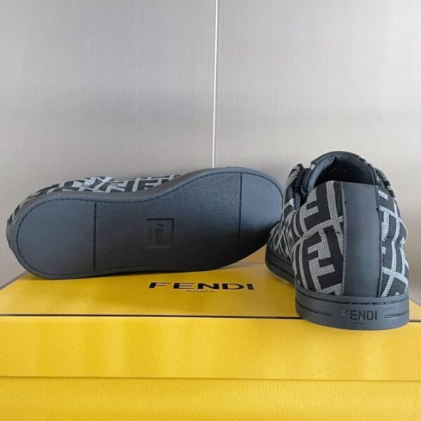 Fendi Sneaker - Image 3