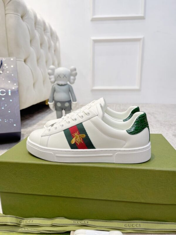 Gucci Sneaker - Image 2