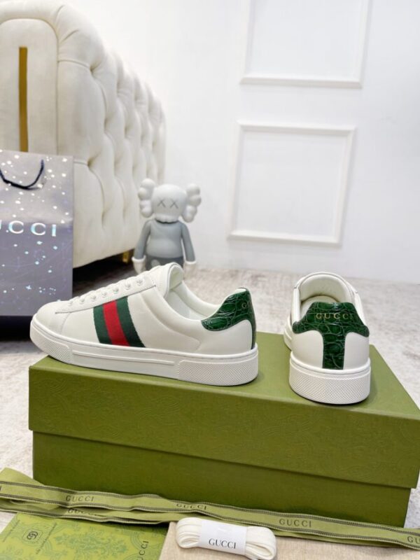 Gucci Sneaker - Image 8