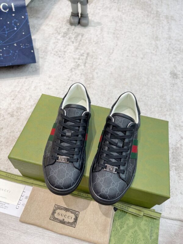 Gucci Sneaker - Image 2