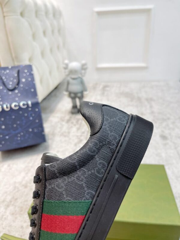 Gucci Sneaker - Image 4