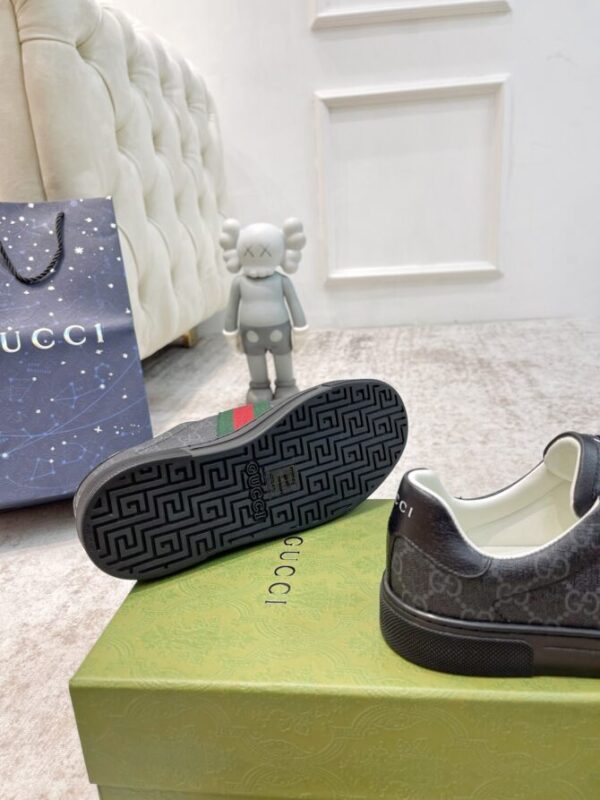 Gucci Sneaker - Image 3