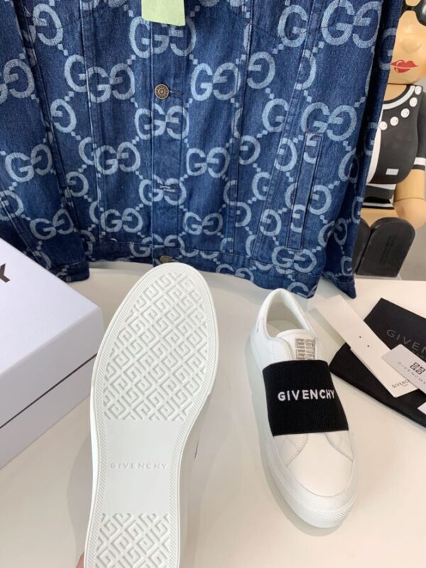 GVC Sneaker - Image 3