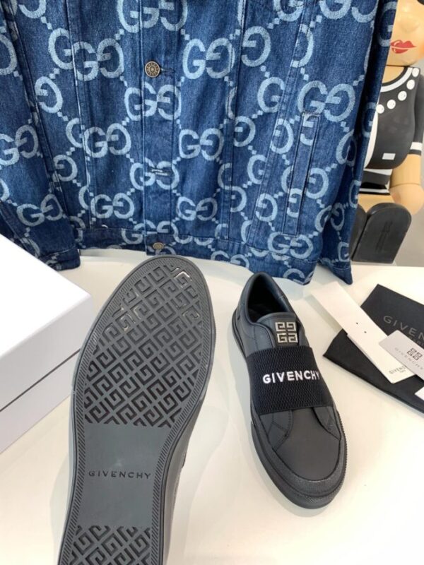 GVC Sneaker - Image 3