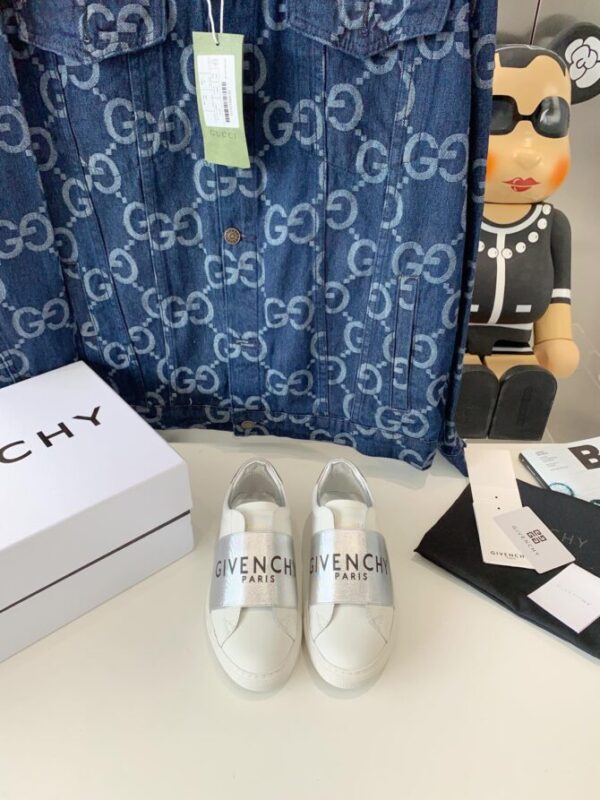 GVC Sneaker - Image 2