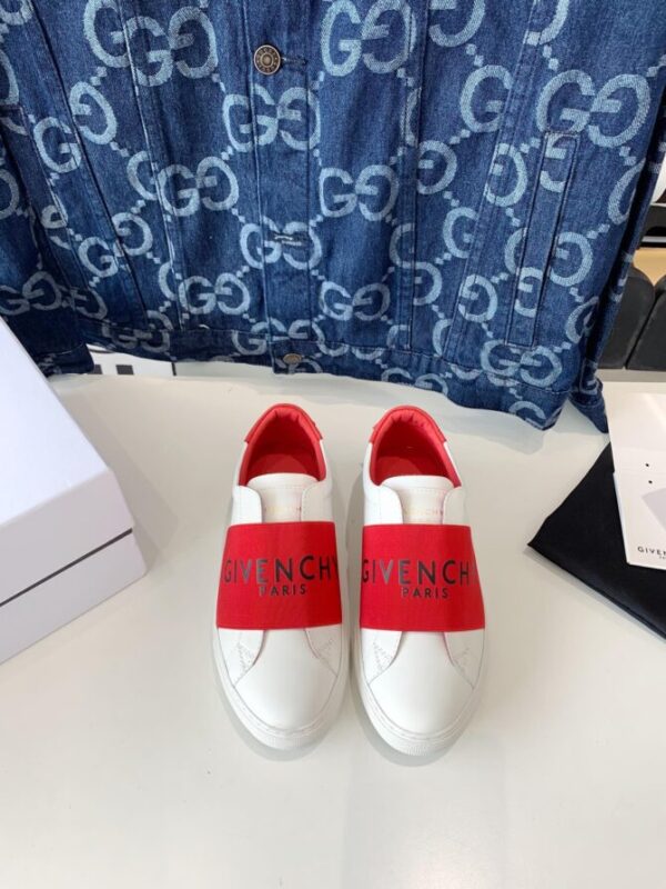 GVC Sneaker - Image 2