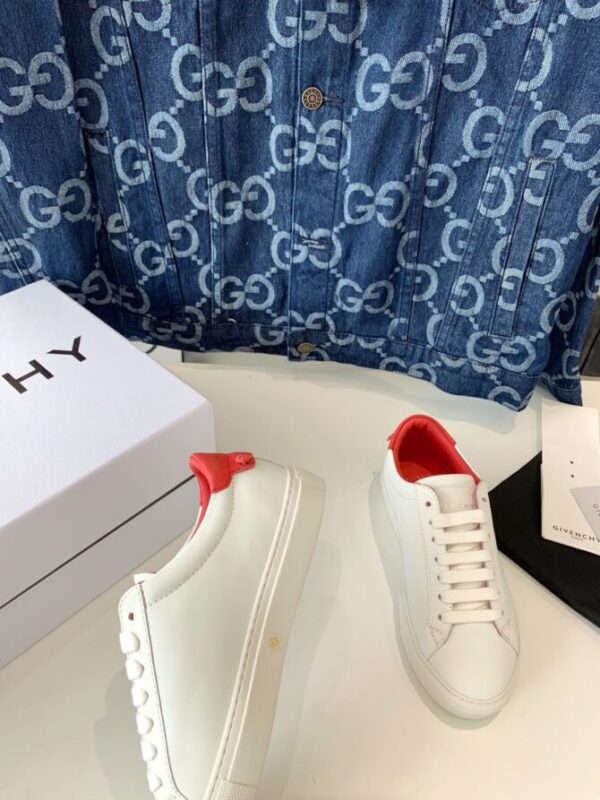 GVC Sneaker - Image 2